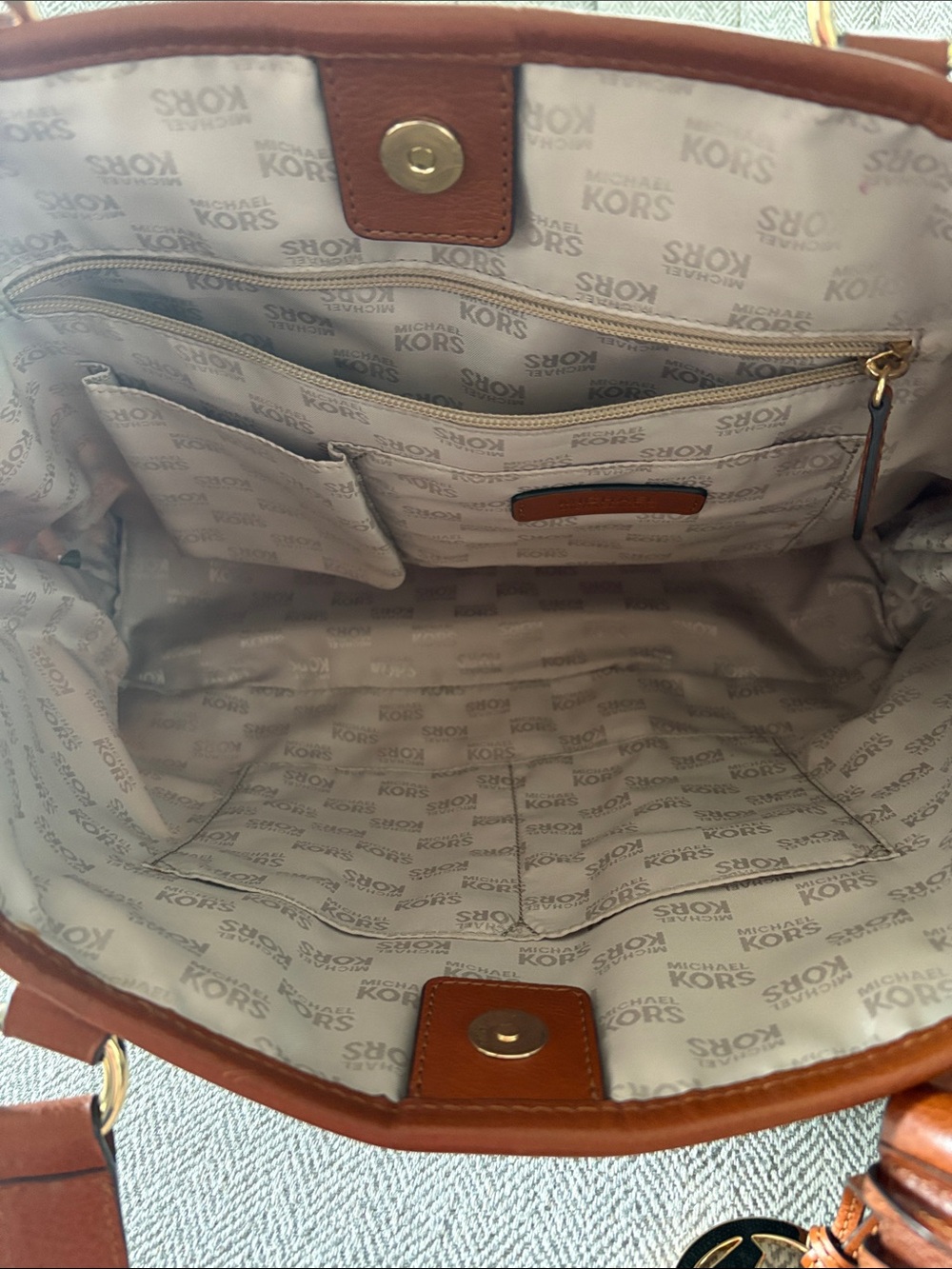 Michael Kors Tote - Picture 15 of 16